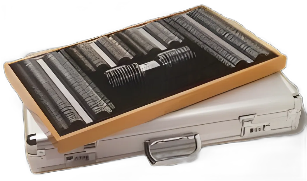 Lombart Lens Set with Minus Cylinders - Precision Optometry Instruments